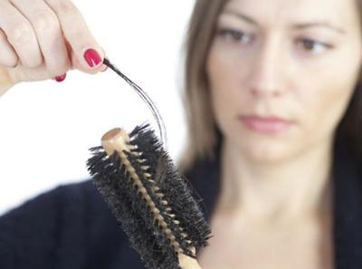 頭發(fā)大把大把的掉！一檢查居然是因為頭發(fā)護理產(chǎn)品